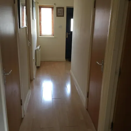 11 Stanley Court Apartment